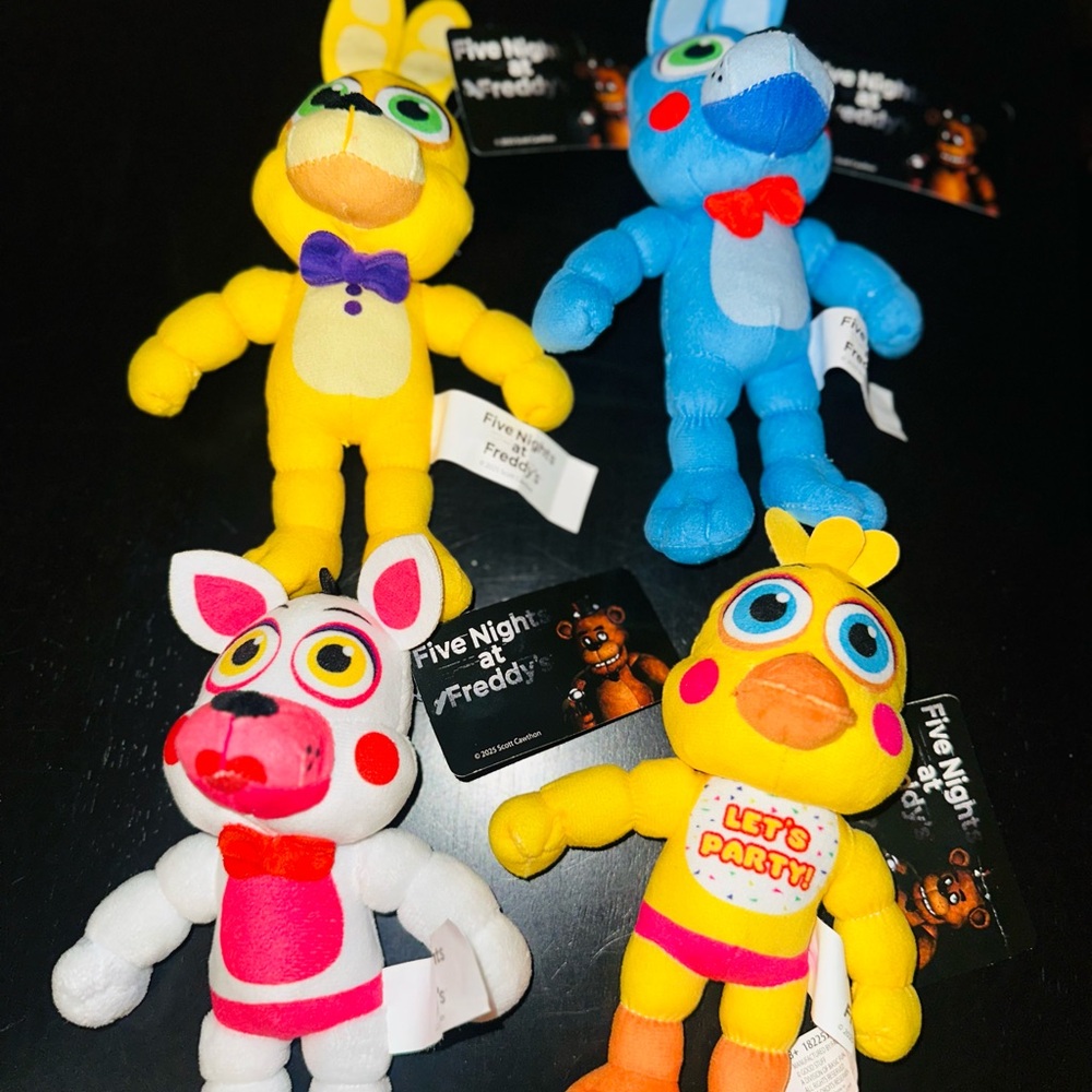 FNAF Five Nights At Freddy's CHICA, BONNY, SPING BONNIE+Plush 8” Good Stuff NWT